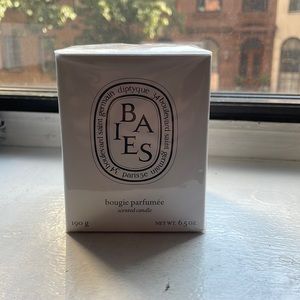 Diptyque Candle (berries)